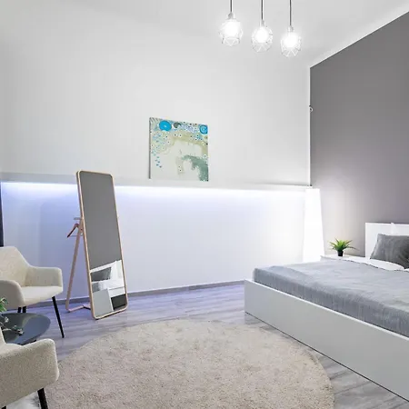 - Comfy - Large Budapesta