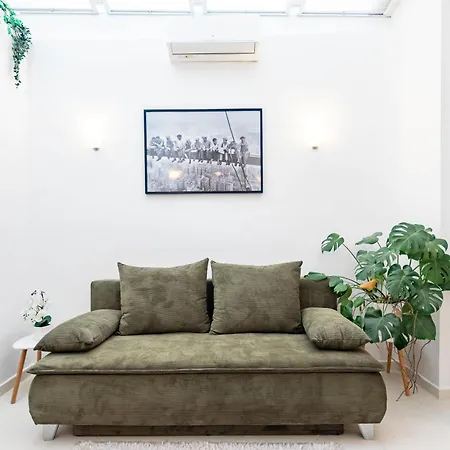 Apartment - Comfy - Large
